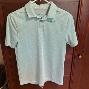 Nike boys golf shirt size large